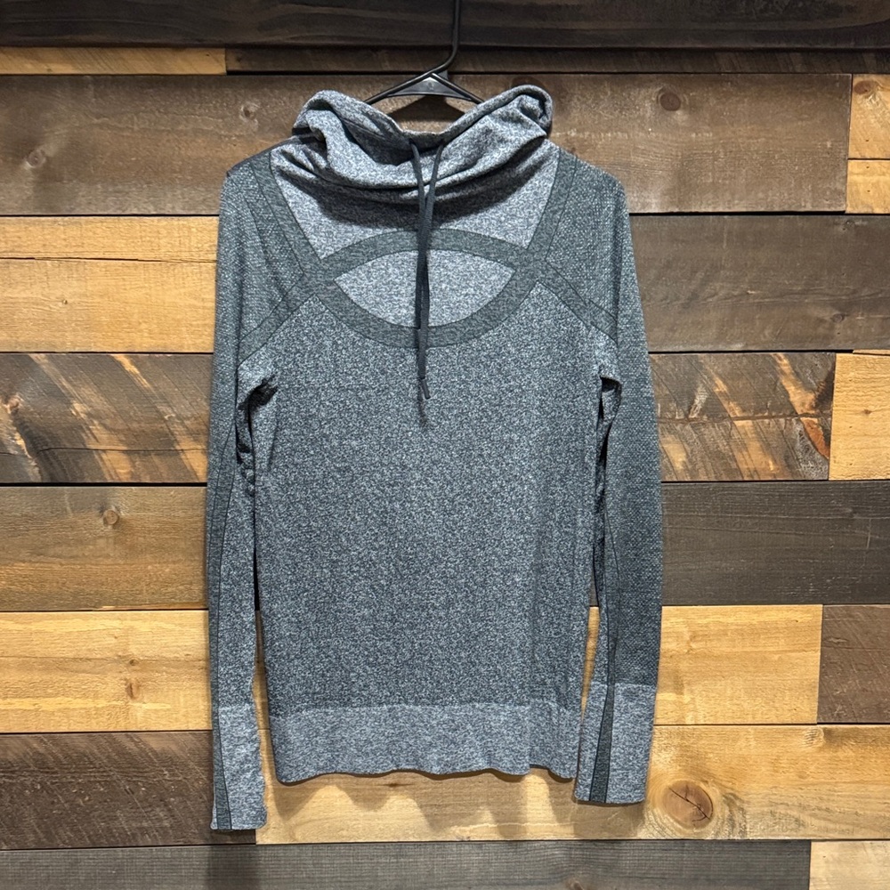 Under Armour Women's Gray Performance Long Sleeve Hooded Tee